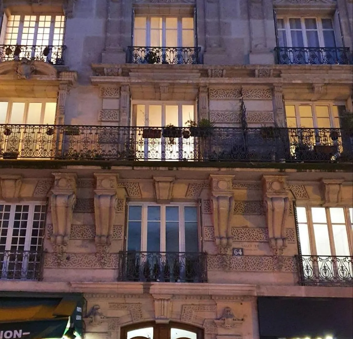 Apartment Appartement Fait Par Un Archi Proche Le Marais Paris