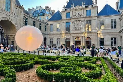 Appartement Fait Par Un Archi Proche Le Marais Paryż
